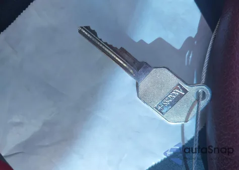 1990 Buick Electra Park Avenue из США, поврежденный, VIN 1G4CW54C0L1605644